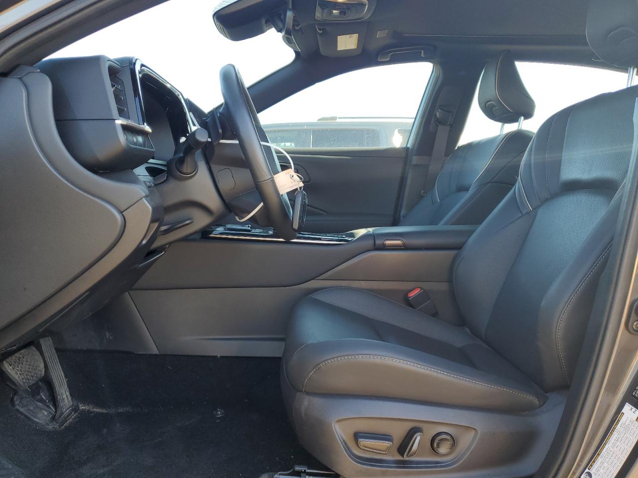 2024 Toyota Crown Platinum VIN: JTDAFAAF4R3010005 Lot: 70128015