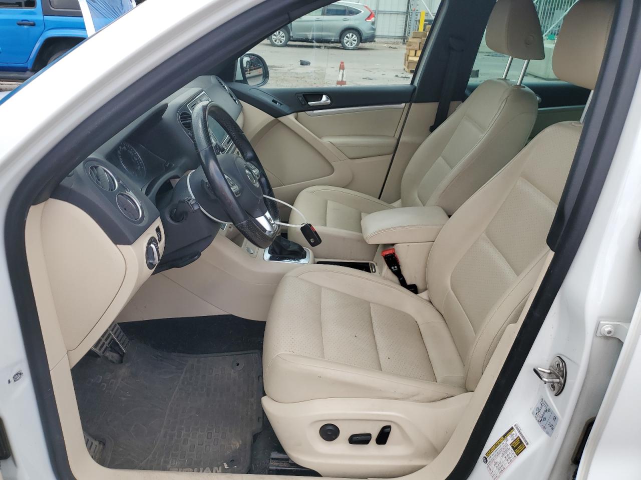 2016 Volkswagen Tiguan S VIN: WVGBV7AX3GW082274 Lot: 69066945