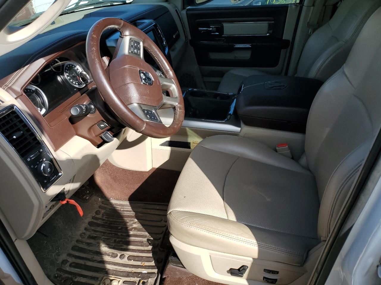 2017 Ram 1500 Laramie VIN: 1C6RR7NT3HS720120 Lot: 70088545