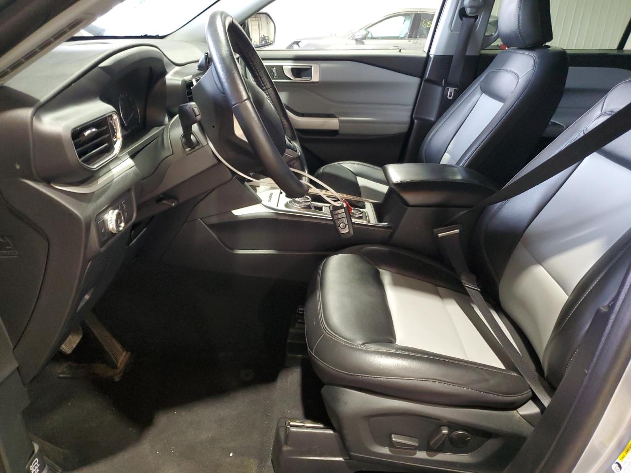 2022 Ford Explorer Xlt VIN: 1FMSK8DH9NGB63564 Lot: 69272595