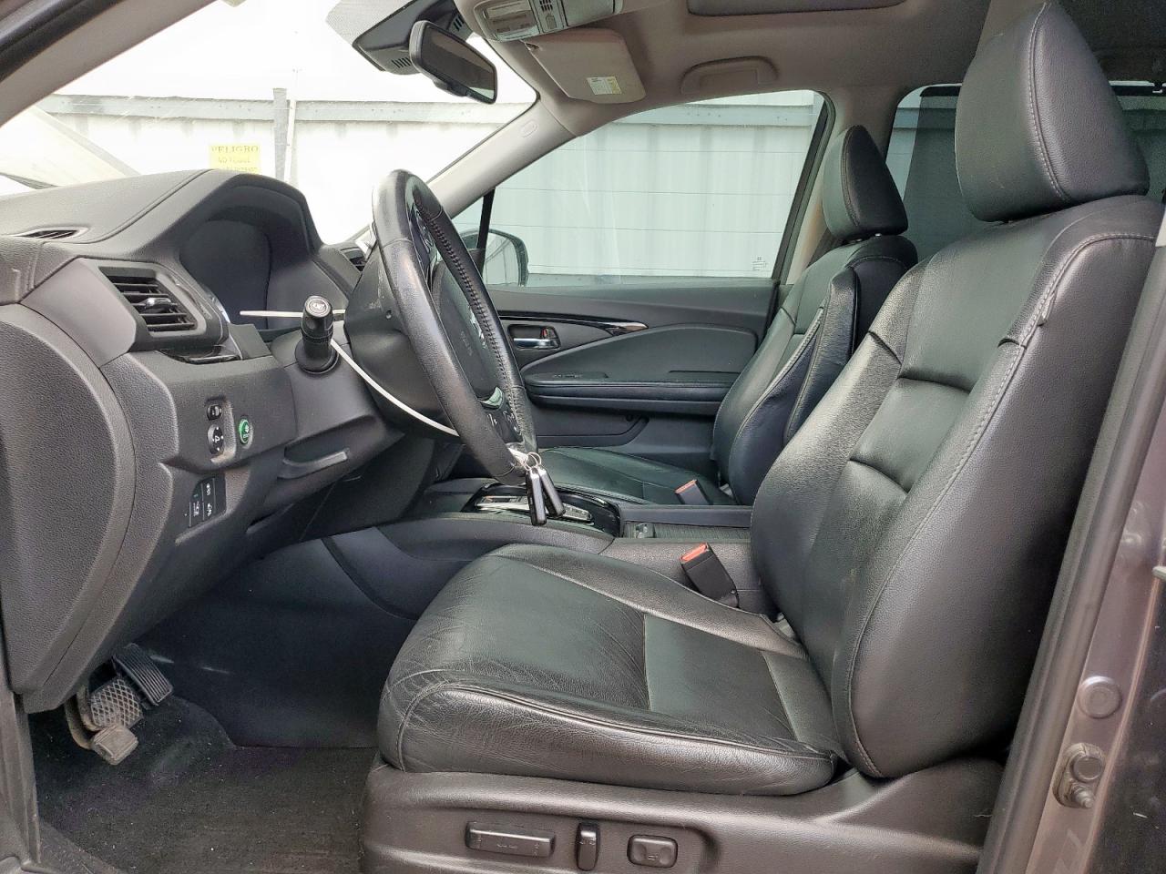 2017 Honda Pilot Touring VIN: 5FNYF5H99HB006569 Lot: 70750315