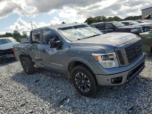  NISSAN TITAN 2018 Серый