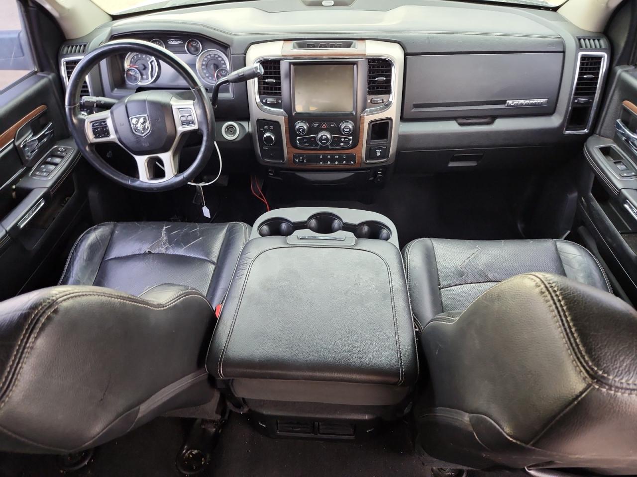 2015 Ram 2500 Laramie VIN: 3C6UR5NL5FG695109 Lot: 68698305