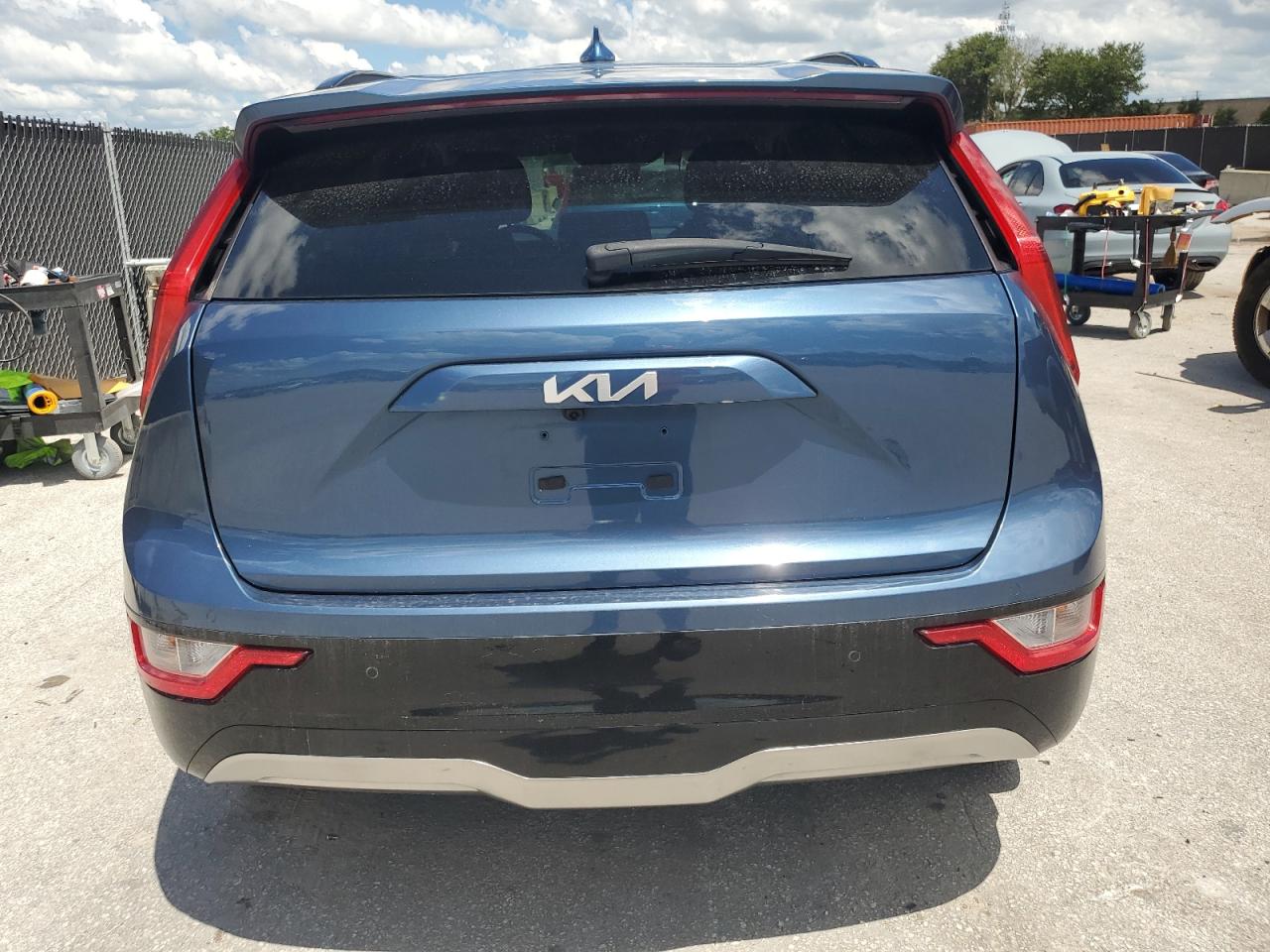 KNDCR3L16P5045935 2023 Kia Niro Wind