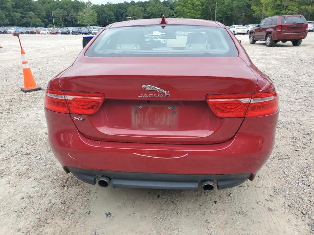  JAGUAR XE 2017 Красный