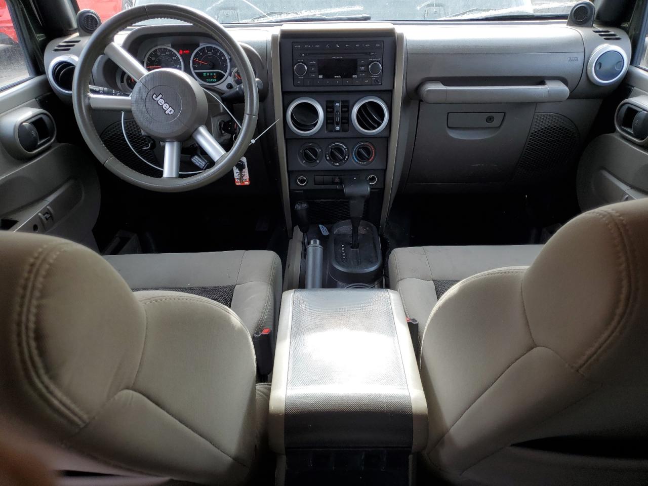 2010 Jeep Wrangler Unlimited Sahara VIN: 1J4HA5H19AL140181 Lot: 67470805