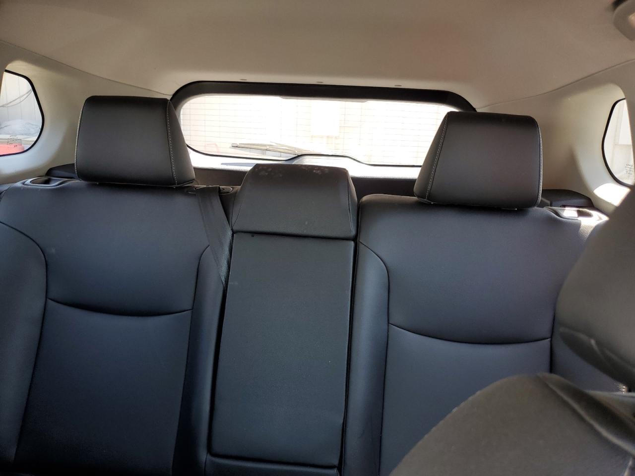2022 Toyota Corolla Cross Xle VIN: 7MUDAABG7NV029195 Lot: 67328055