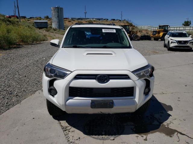  TOYOTA 4RUNNER SE 2023 Белы