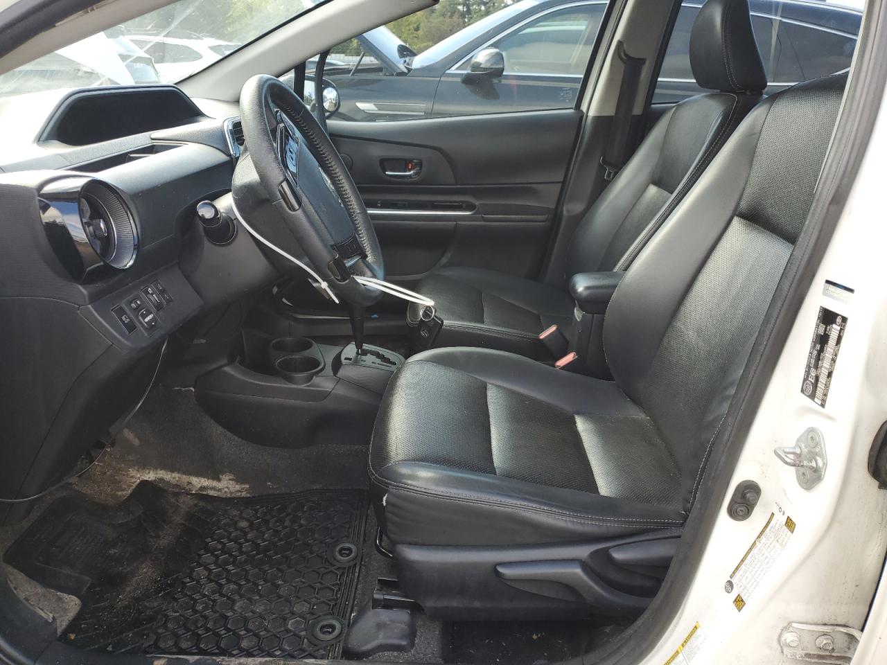 2018 Toyota Prius C VIN: JTDKDTB32J1606952 Lot: 68911255