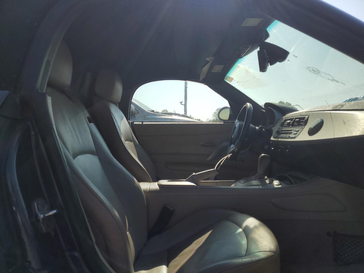 2005 BMW Z4 3.0 VIN: 4USBT53515LU10150 Lot: 67423915