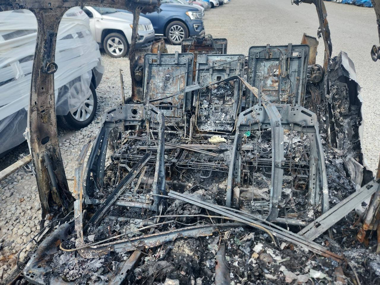 2017 Audi Q7 Premium Plus VIN: WA1LHAF74HD038667 Lot: 67385195