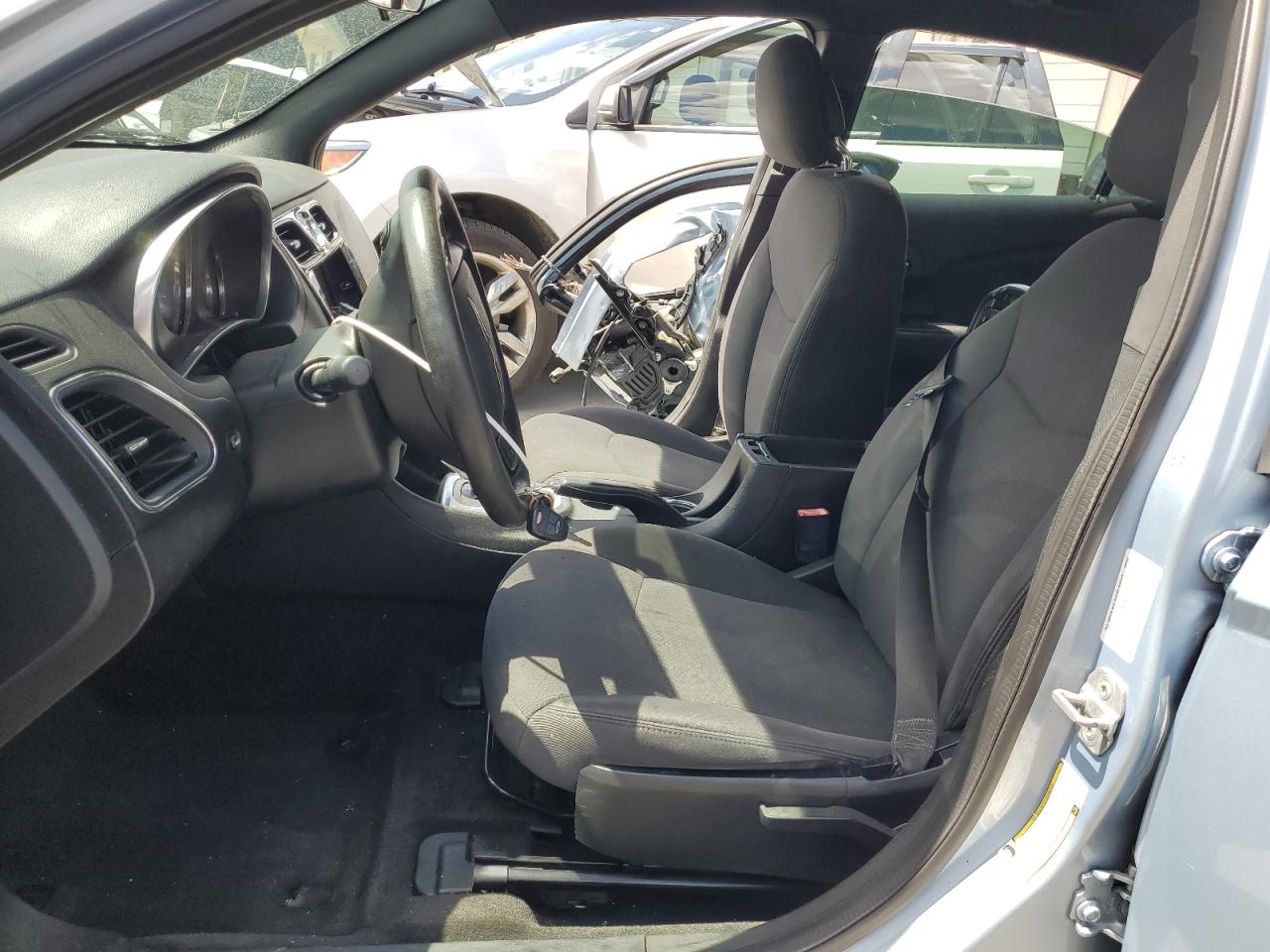 2012 Chrysler 200 Lx VIN: 1C3CCBAB4CN257044 Lot: 70440775