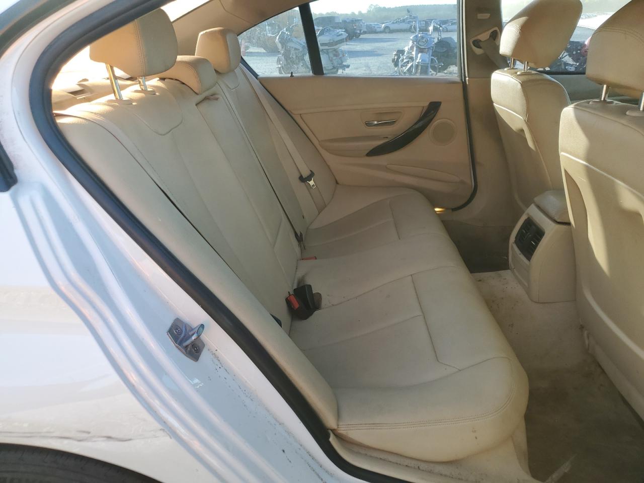 2015 BMW 320 I VIN: WBA3B1G51FNT02789 Lot: 70082545