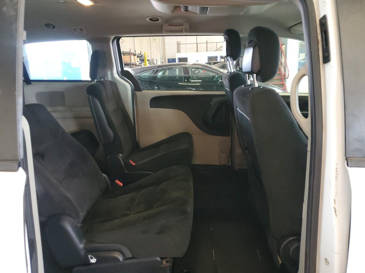 2015 Dodge Grand Caravan Sxt VIN: 2C4RDGCG2FR548058 Lot: 69426435