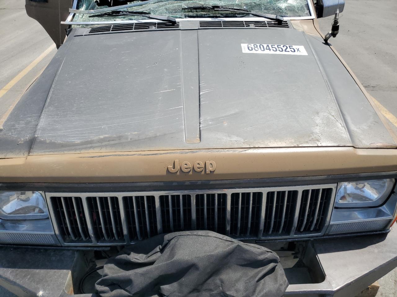 1990 Jeep Cherokee Laredo VIN: 1J4FJ58L8LL265166 Lot: 68045525