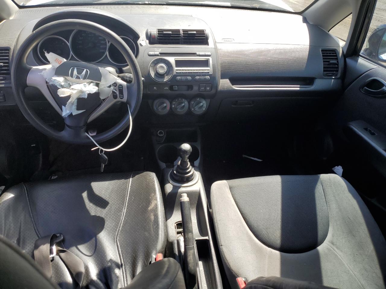 2007 Honda Fit VIN: JHMGD37477S817377 Lot: 69292135