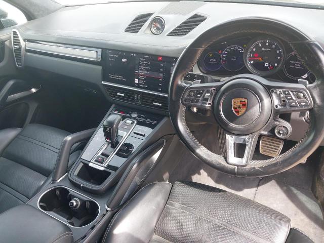 2019 PORSCHE CAYENNE V8
