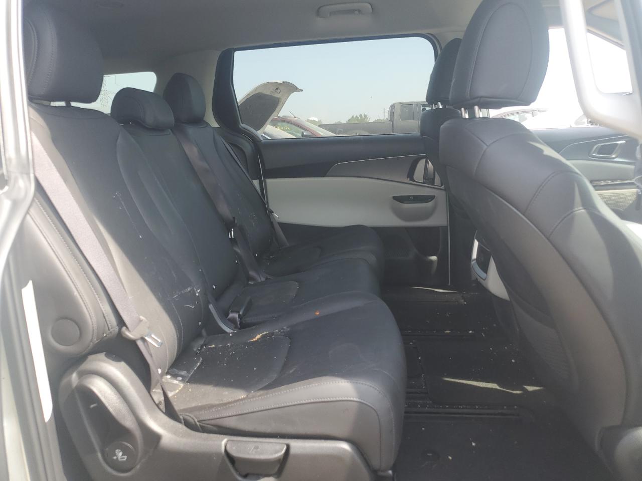 2024 Kia Carnival Lx VIN: KNDNB4H3XR6324749 Lot: 68010565