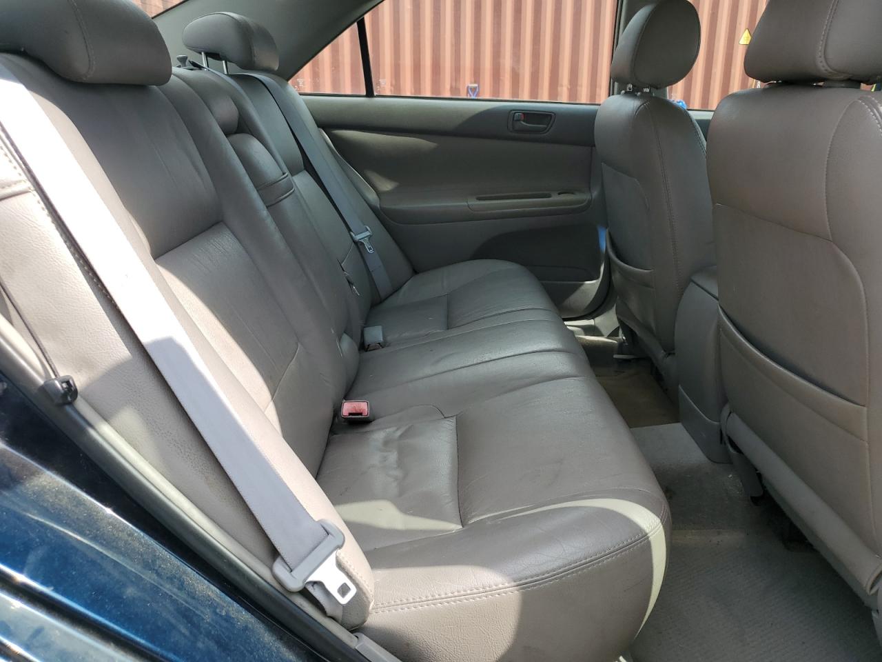 2003 Toyota Camry Le VIN: 4T1BE32K13U240029 Lot: 69756045