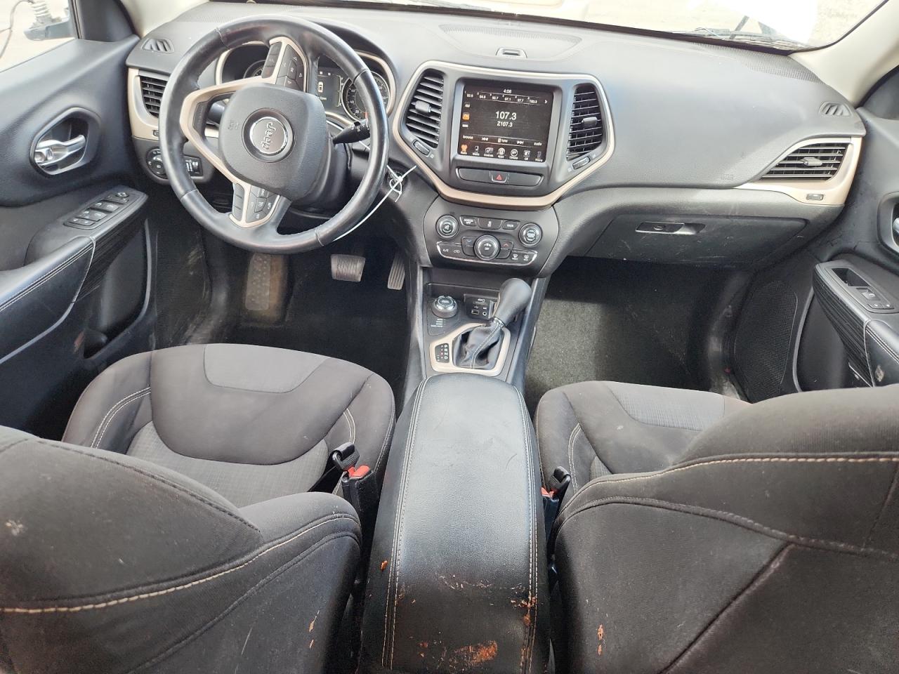 2016 Jeep Cherokee Latitude VIN: 1C4PJMCB0GW153694 Lot: 69342885