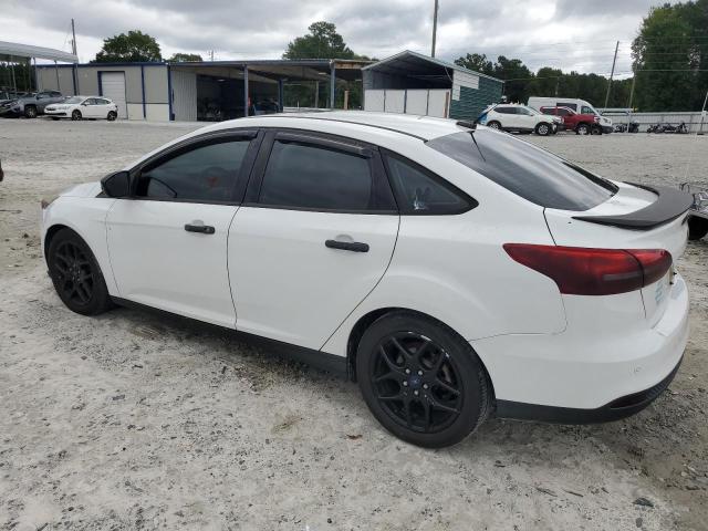 Sedans FORD FOCUS 2015 White