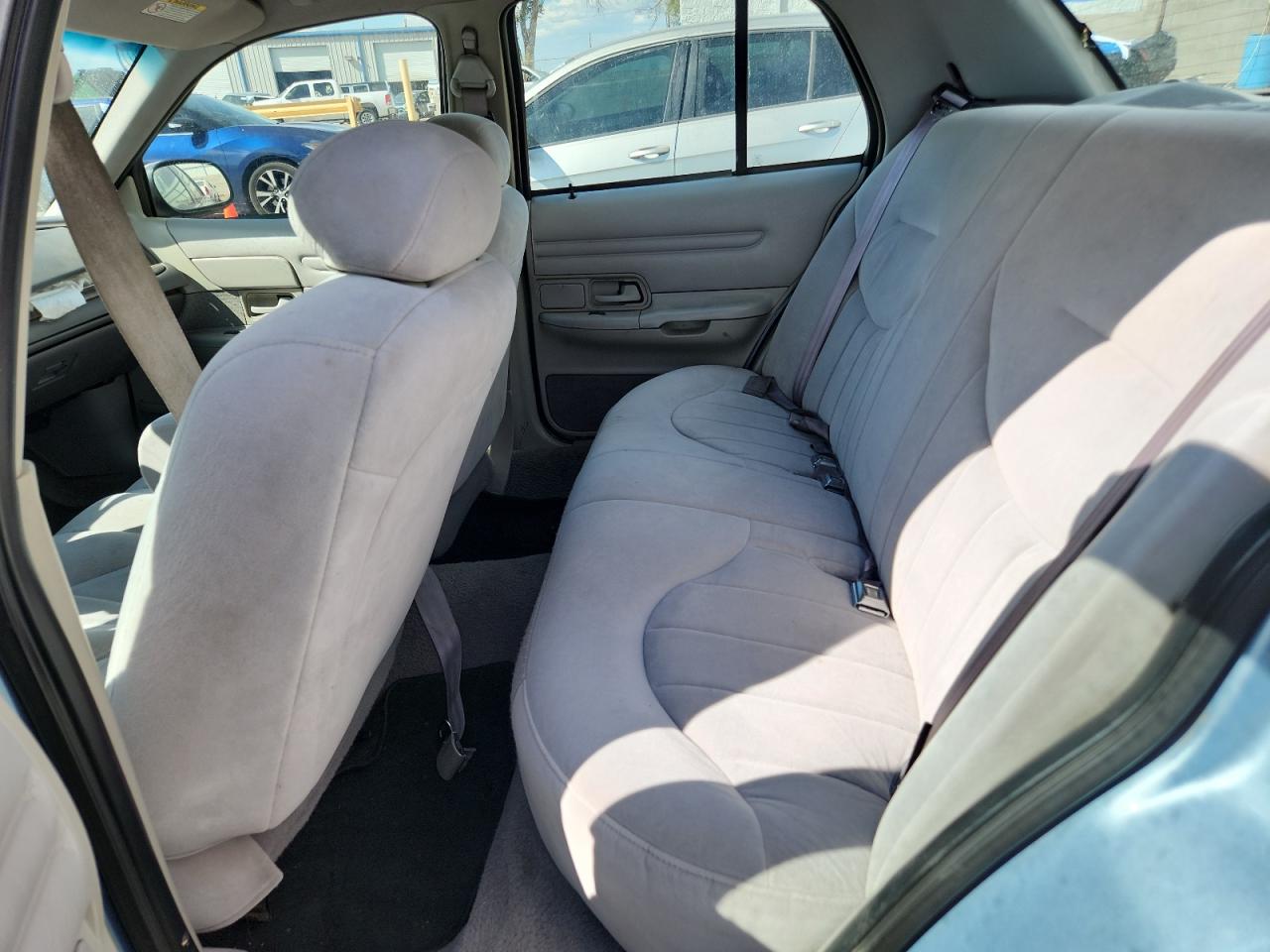 2000 Ford Crown Victoria VIN: 2FAFP73W4YX126069 Lot: 69283845