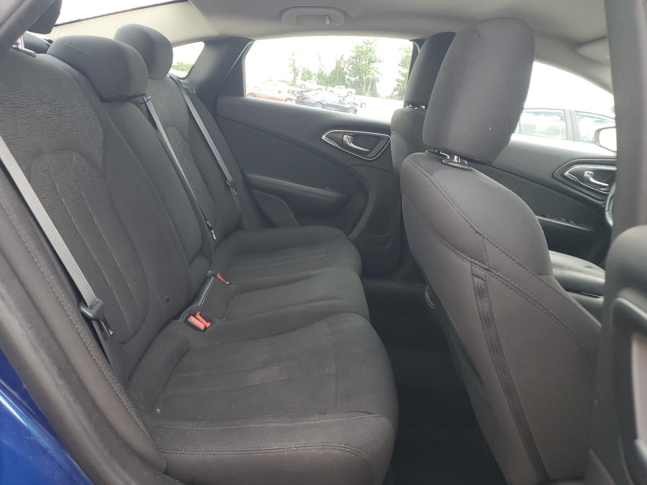 2016 Chrysler 200 Limited VIN: 1C3CCCAG2GN121499 Lot: 67783275