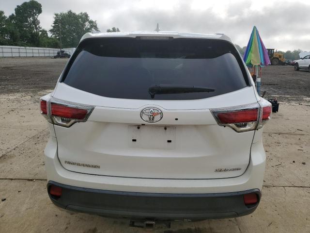  TOYOTA HIGHLANDER 2016 Белы