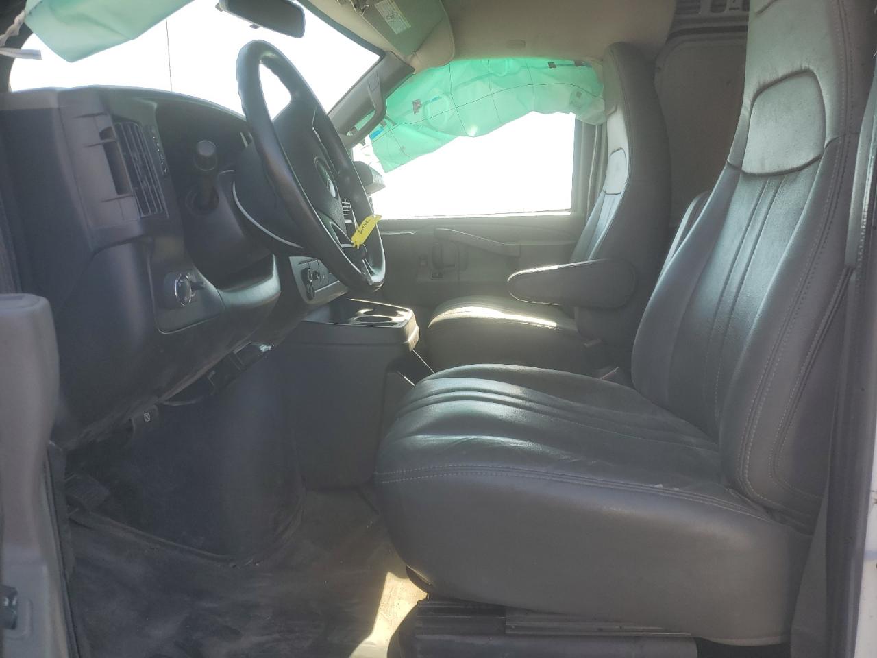 2020 GMC Savana G3500 VIN: 1GTZ7HFG3L1185827 Lot: 67844595