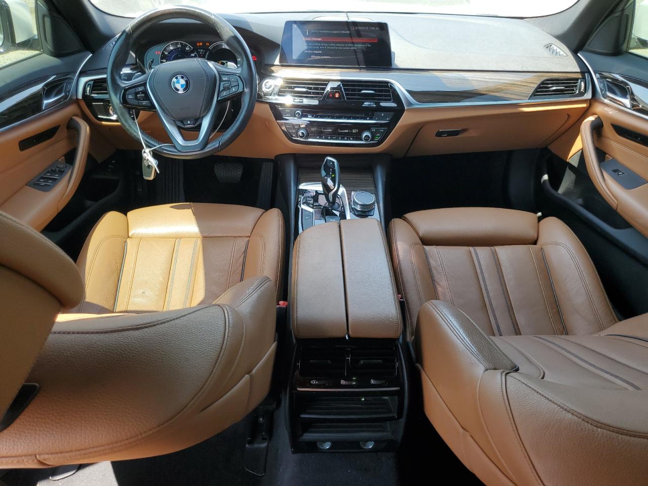 Фото: WBAJA9C59KB254078