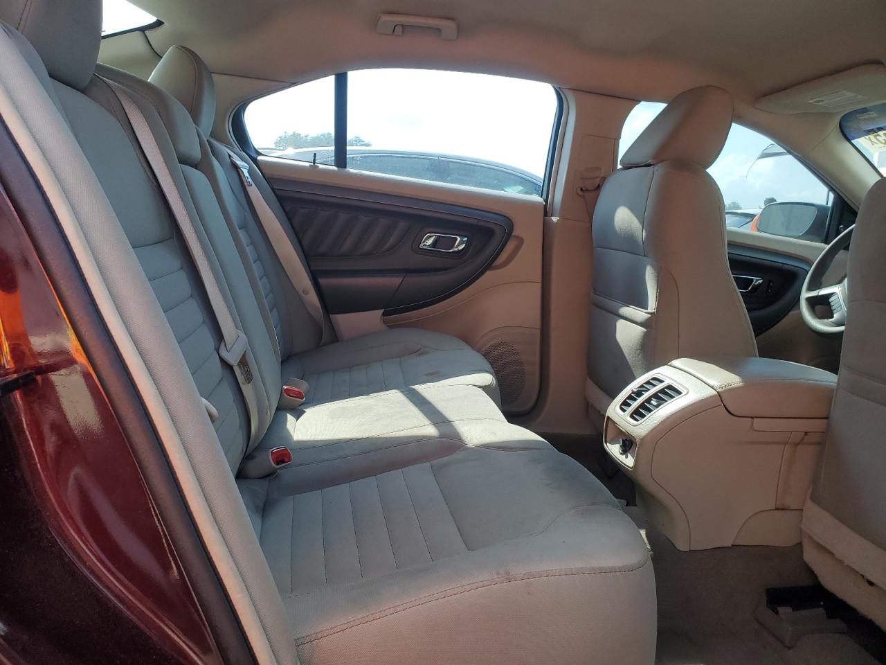 2011 Ford Taurus Se VIN: 1FAHP2DW4BG153487 Lot: 70642065