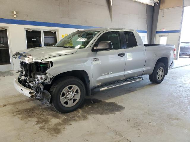  TOYOTA TUNDRA 2014 Srebrny