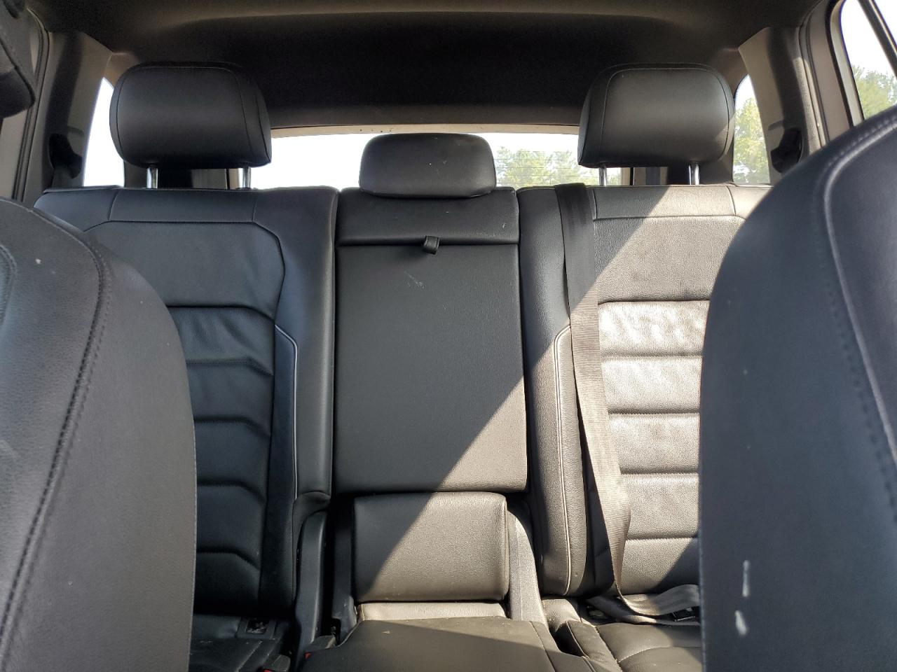 2020 Volkswagen Tiguan Sel Premium R-Line VIN: 3VV4B7AXXLM044851 Lot: 67355535