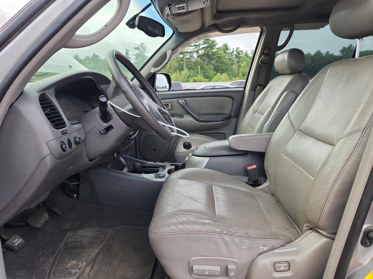 2002 Toyota Sequoia Limited VIN: 5TDBT48A42S105046 Lot: 69835335