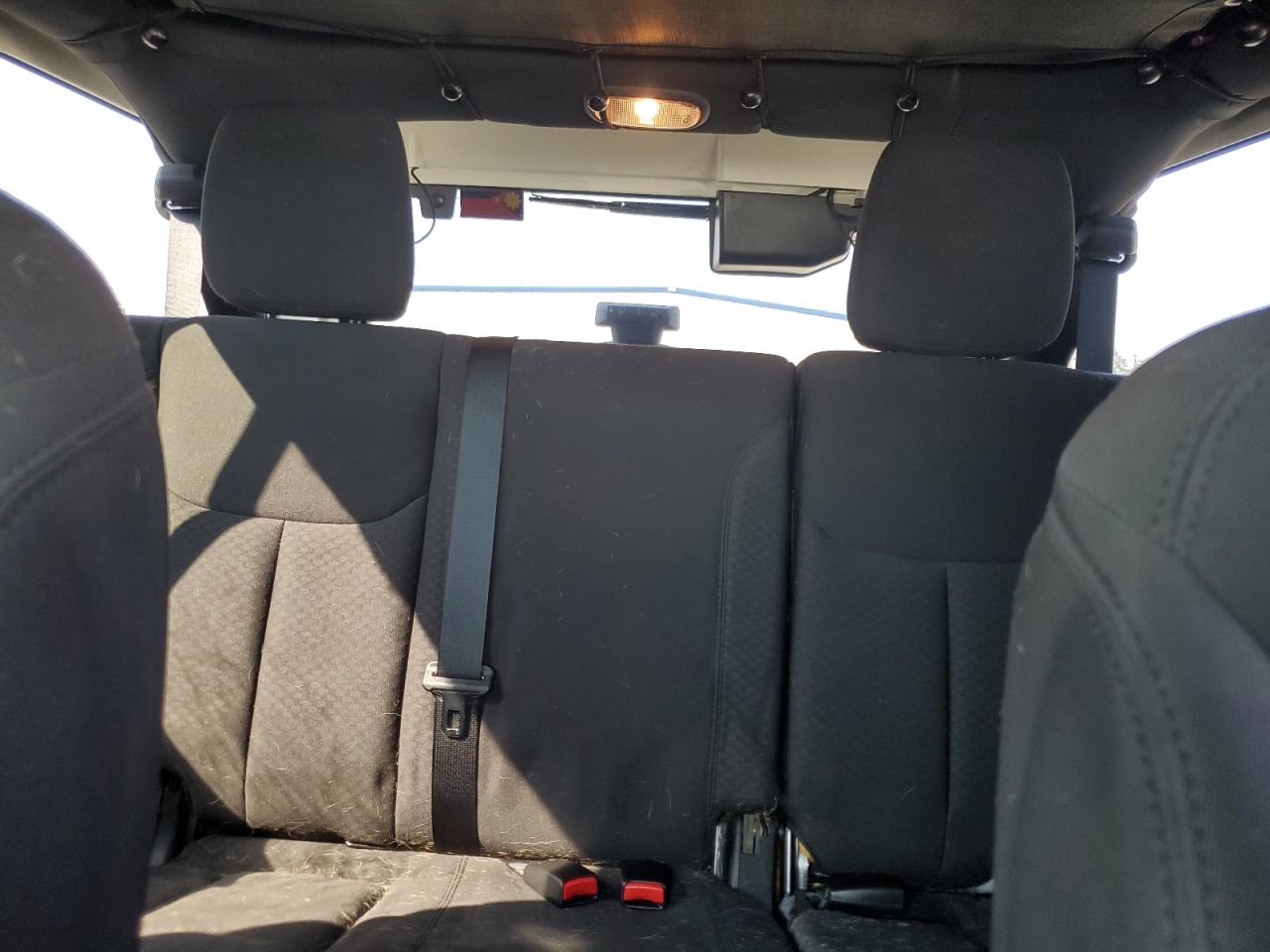 2015 Jeep Wrangler Unlimited Sport VIN: 1C4BJWDG6FL652547 Lot: 69059245