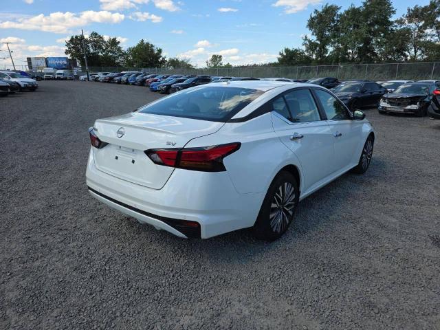 2024 NISSAN ALTIMA SV  