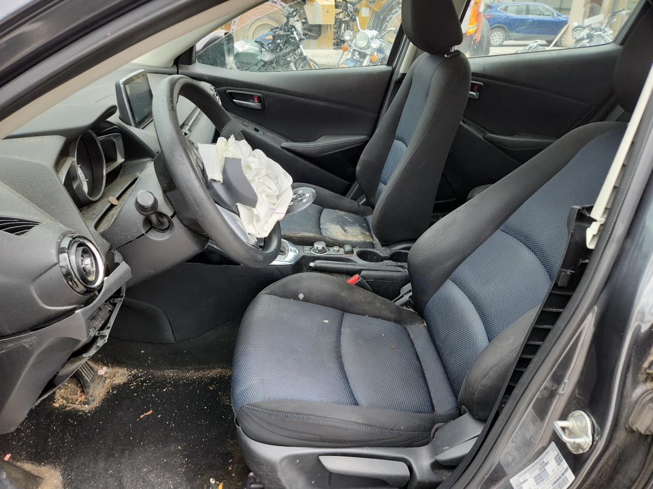2017 Toyota Yaris Ia VIN: 3MYDLBYV3HY176595 Lot: 70593295