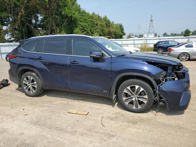 2022 TOYOTA HIGHLANDER HYBRID XLE  