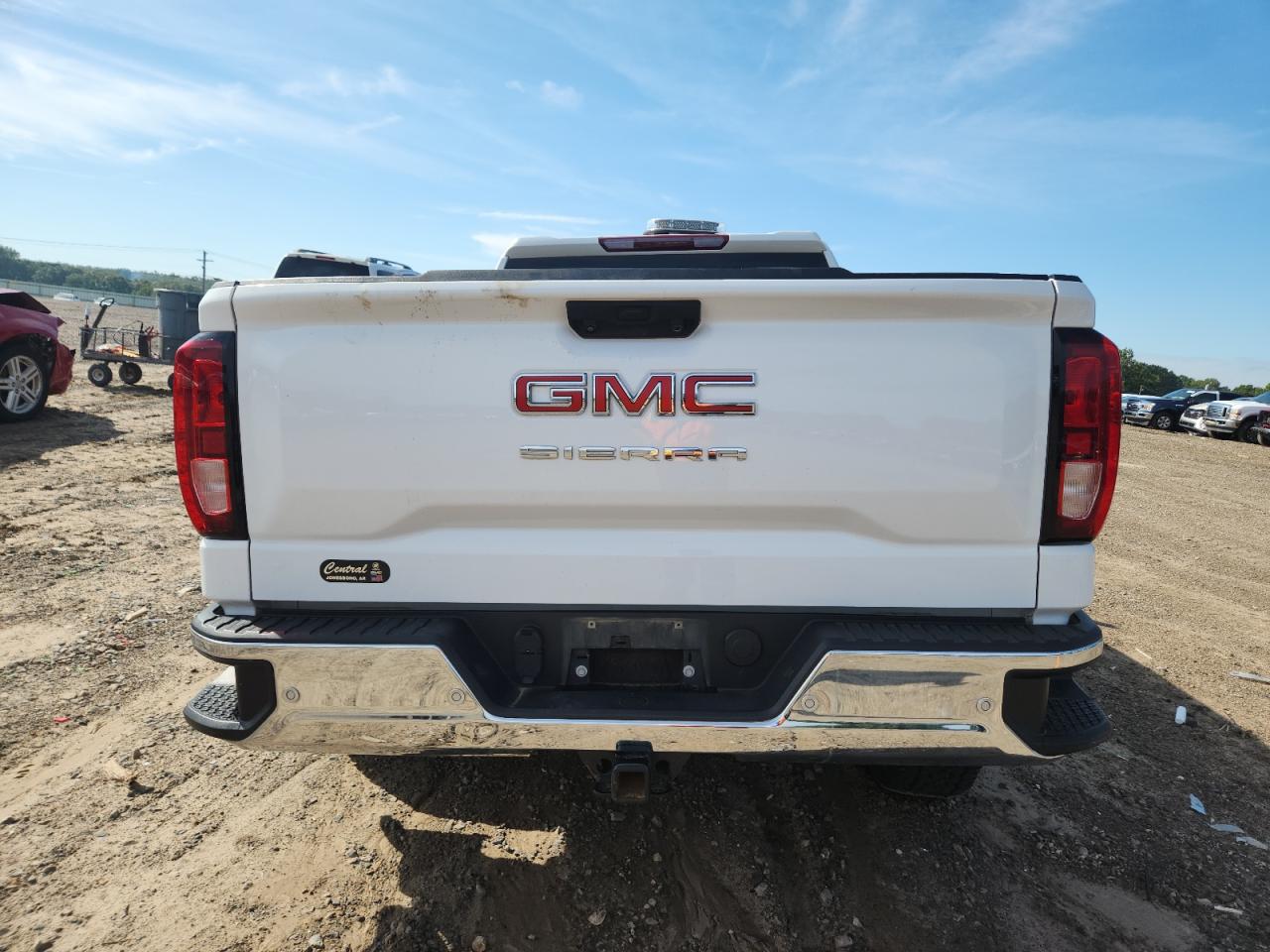 2022 GMC Sierra K1500 VIN: 1GTRUAED3NZ622172 Lot: 70840785