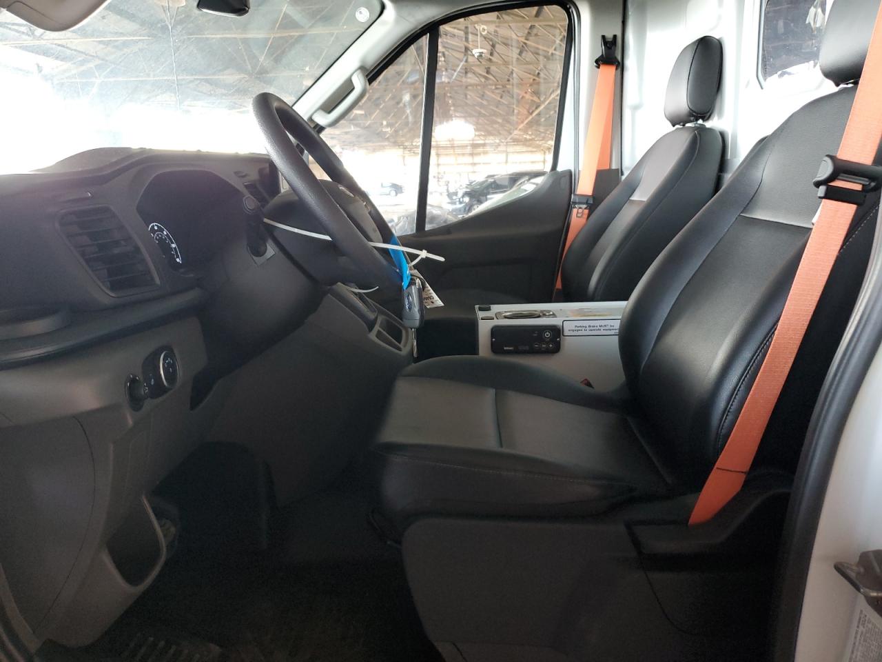 2024 Ford Transit T-350 Hd VIN: 1FTRU8XG0RKA76946 Lot: 70914865