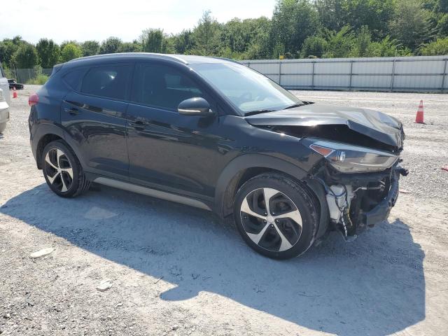  HYUNDAI TUCSON 2018 Czarny