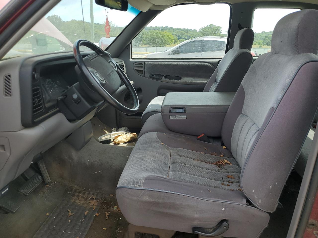 1996 Dodge Ram 1500 VIN: 1B7HC13Z5TJ170895 Lot: 70869055