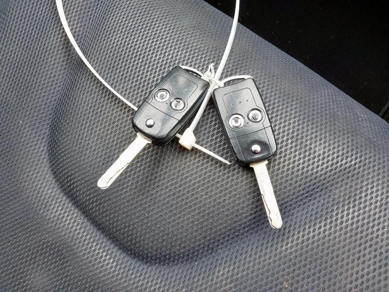 2013 HONDA JAZZ ES