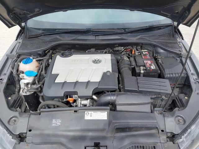 2010 VOLKSWAGEN SCIROCCO G