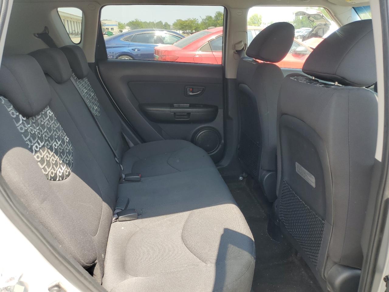 2010 Kia Soul + VIN: KNDJT2A2XA7703346 Lot: 69459185