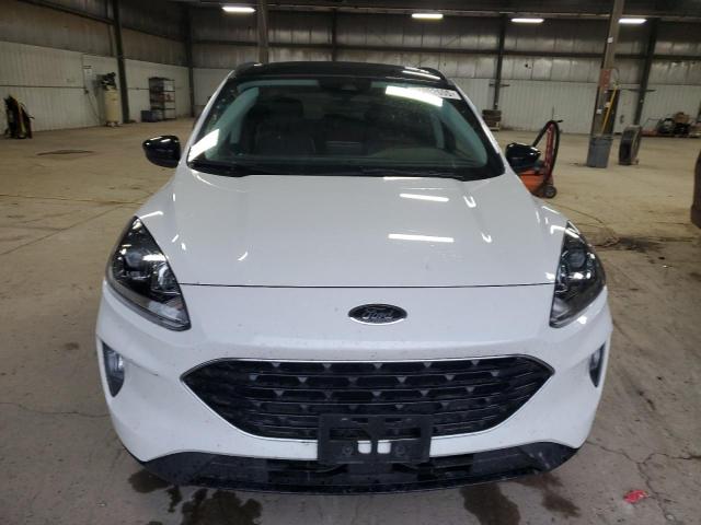  FORD ESCAPE 2022 Белы