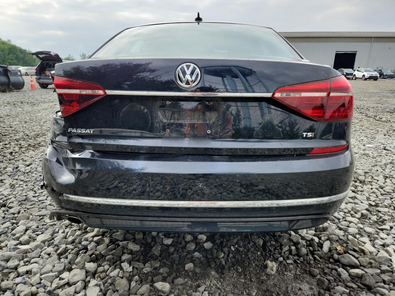 2017 Volkswagen Passat R-Line VIN: 1VWDT7A32HC071699 Lot: 66213025