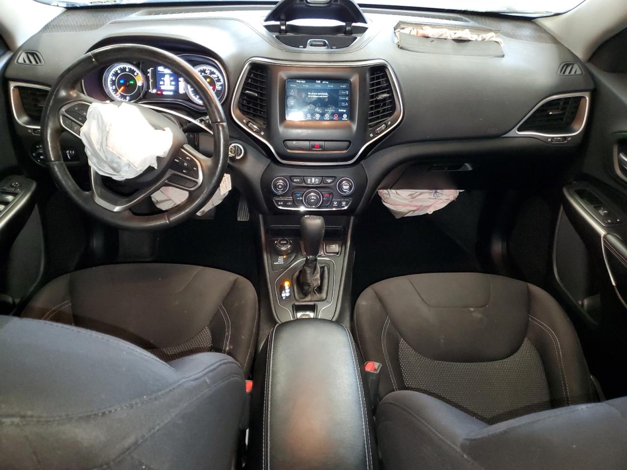 2019 Jeep Cherokee Latitude VIN: 1C4PJMCB7KD322789 Lot: 70117165