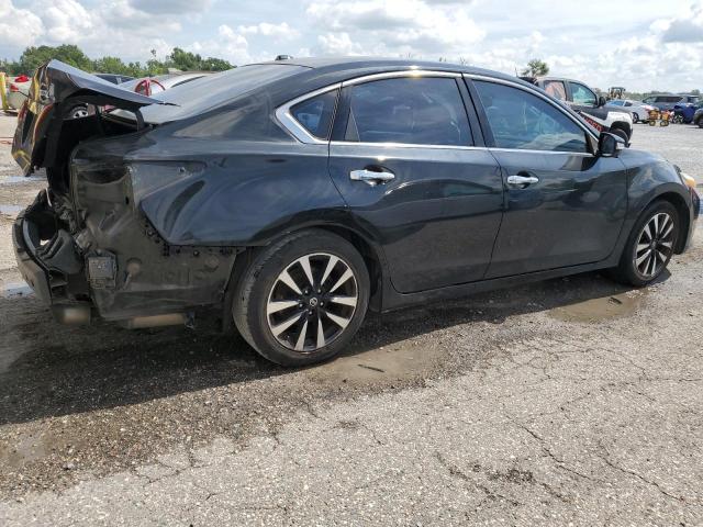  NISSAN ALTIMA 2018 Czarny