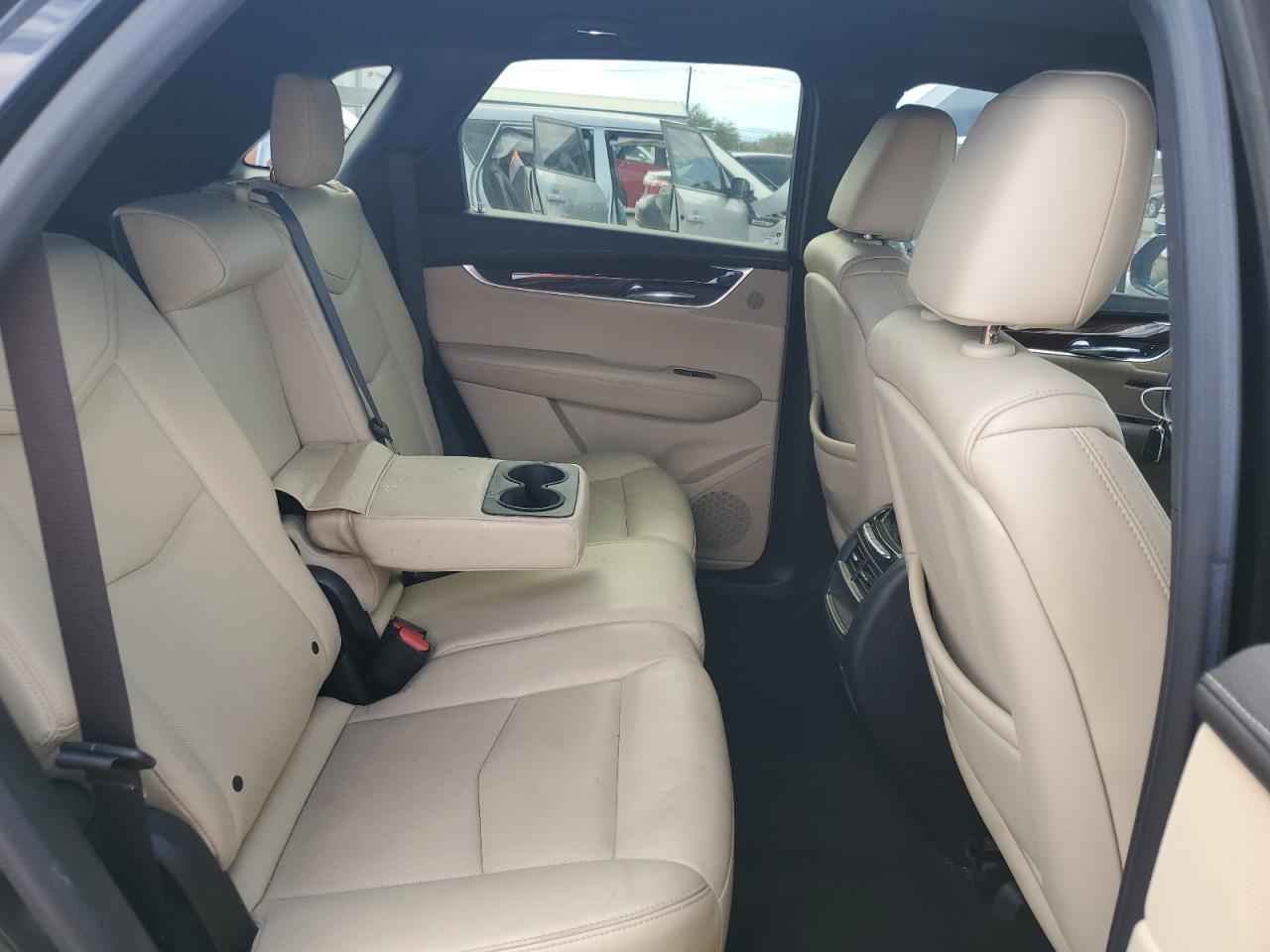 2017 Cadillac Xt5 Luxury VIN: 1GYKNBRS2HZ296411 Lot: 69934095